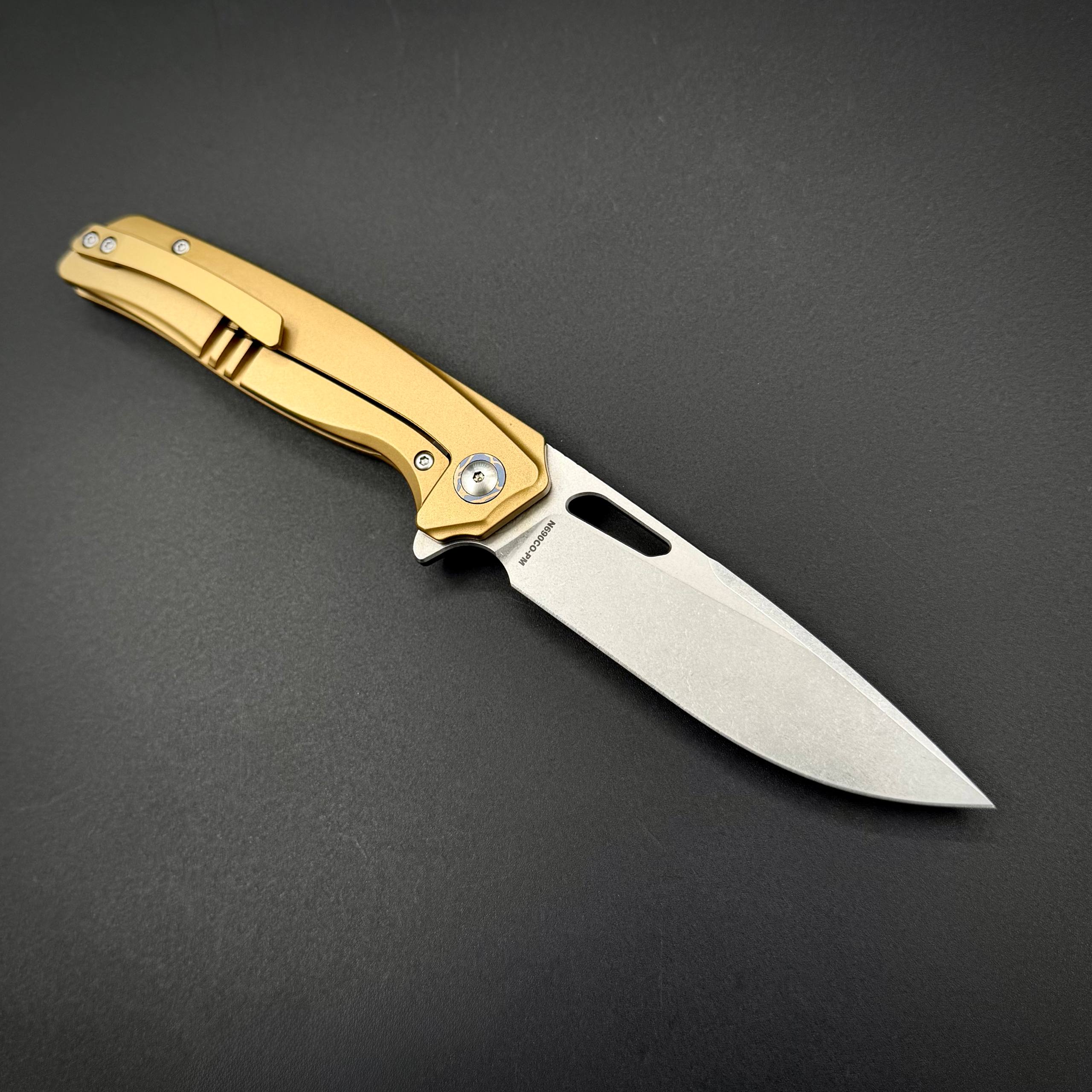 Складной нож Void Gold Titanium Spear Point Alpha Miu