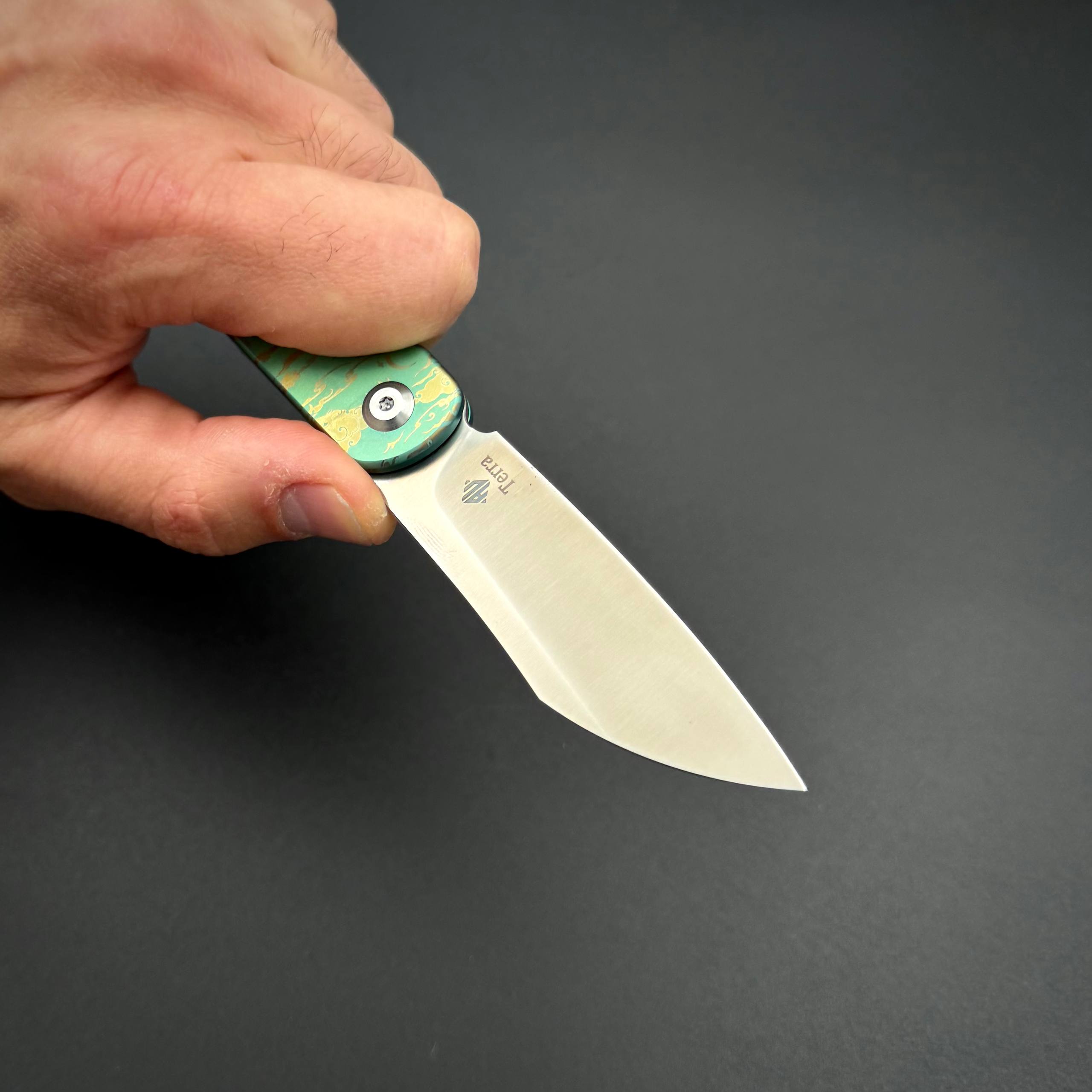 Складной нож REI M390 Green Yellow Titanium Terra Series