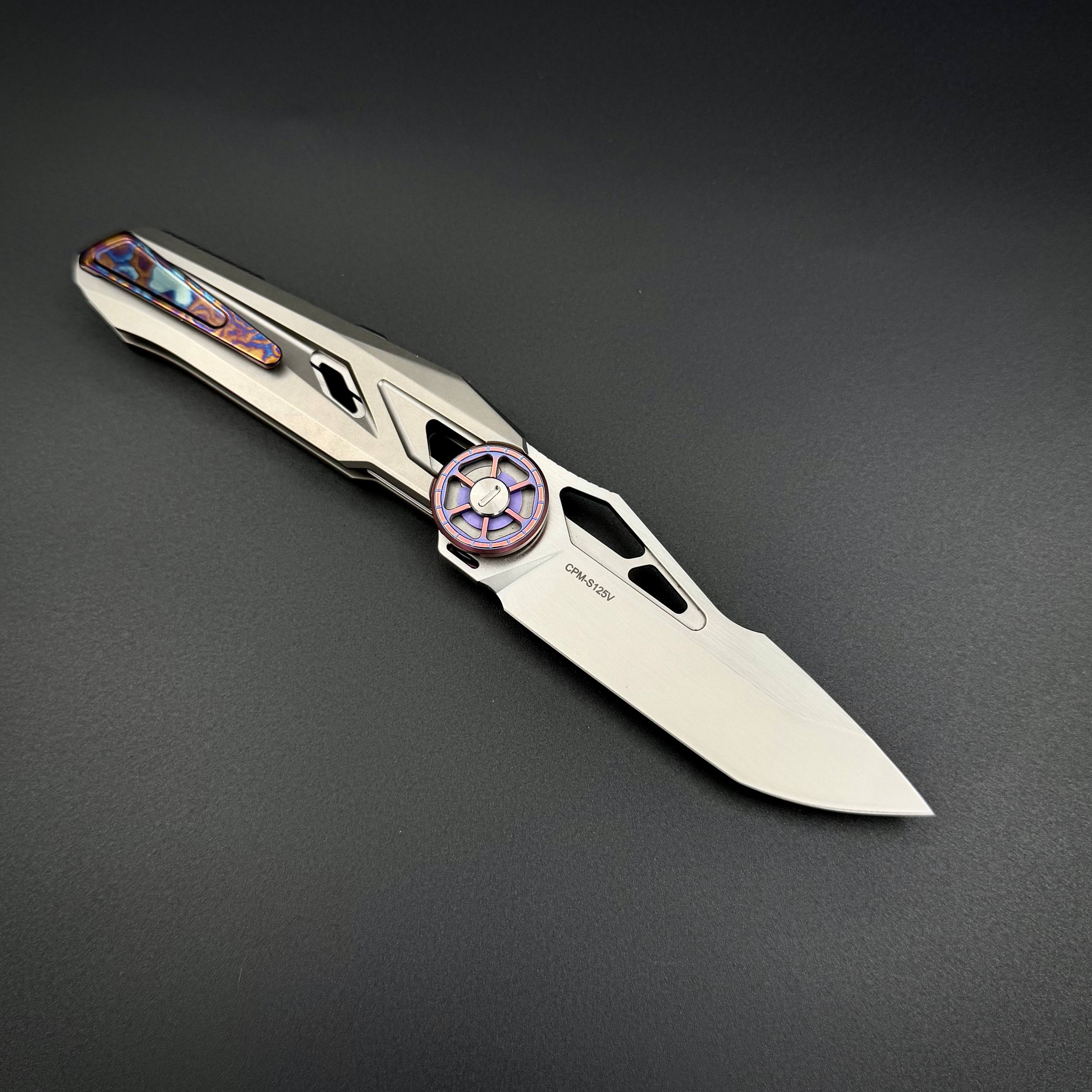 Складной нож Trigger CPM S125V Timascus Silver Titanium Alpha Miu