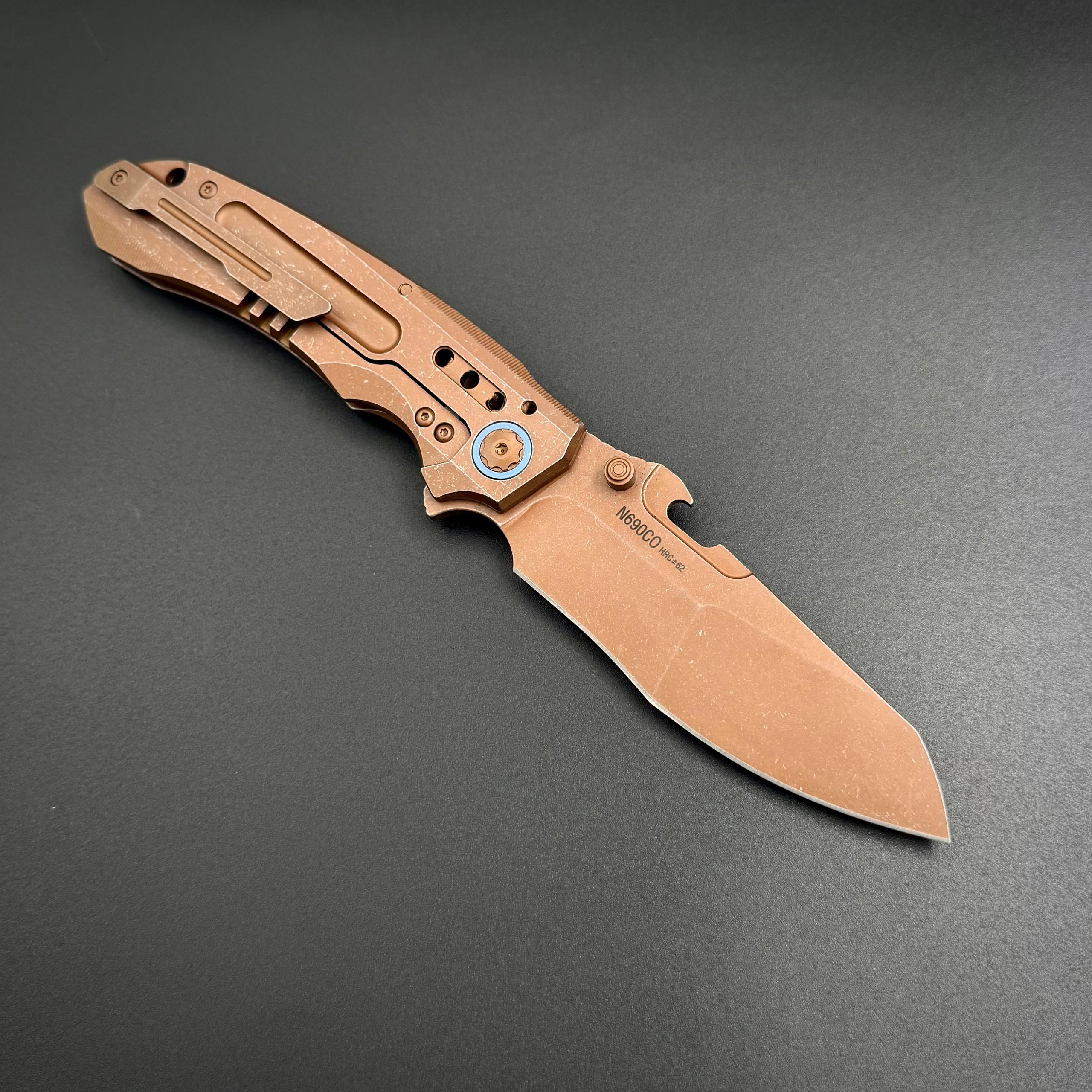 Складной тактический нож Martian n690co Titanium Sand Alpha Miu