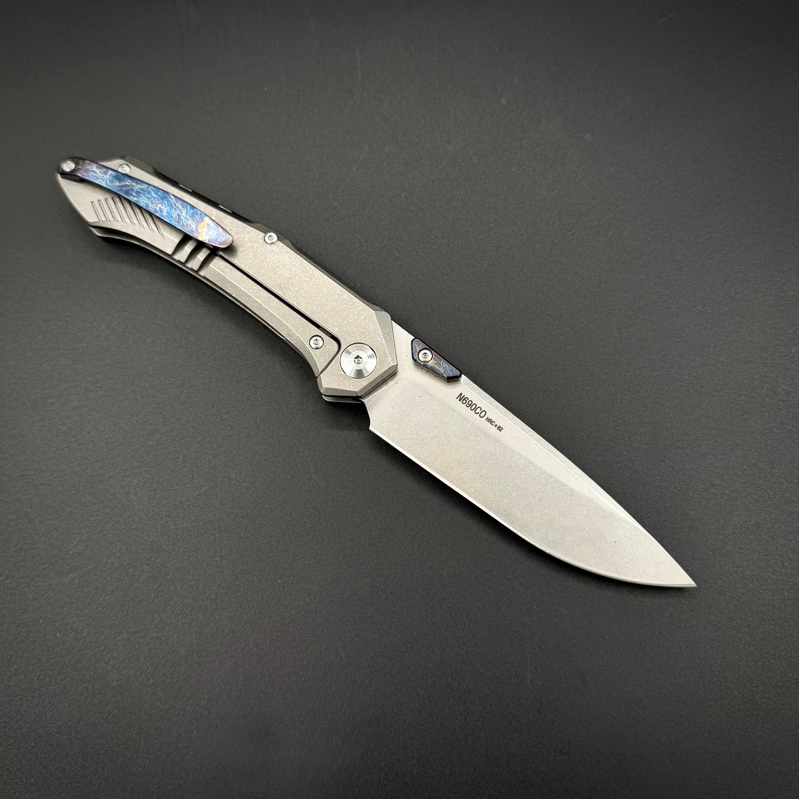 Складной нож Vigil n690co Titanium Custom Carbon Fiber T106 Green Alpha Miu