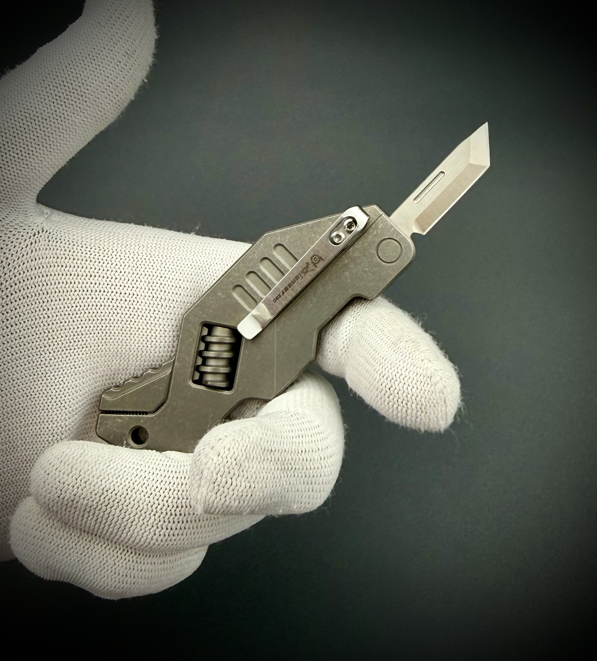 Мультиинструмент Dino SW Pioneer EDC