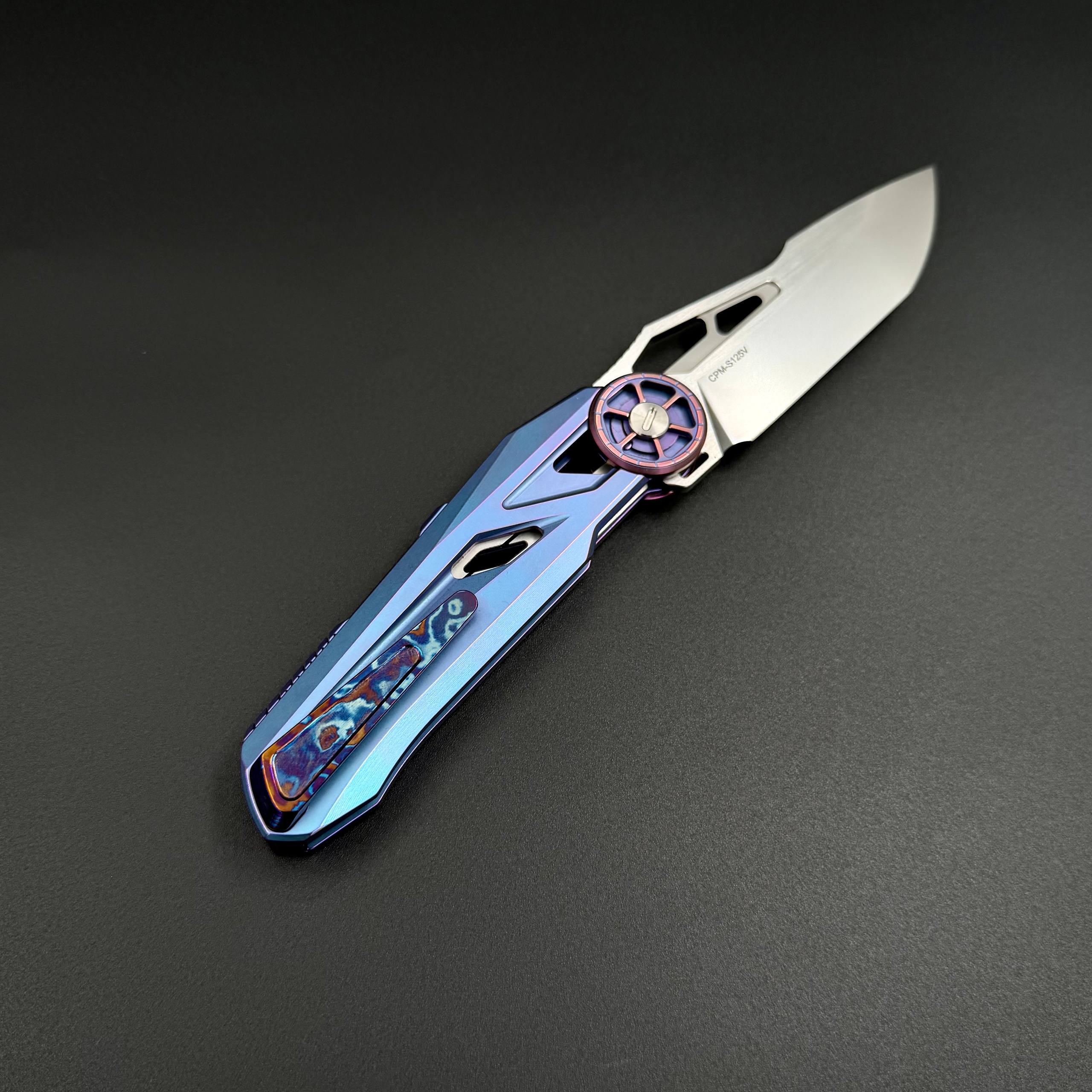 Складной нож Trigger CPM S125V Timascus Blue Titanium Alpha Miu