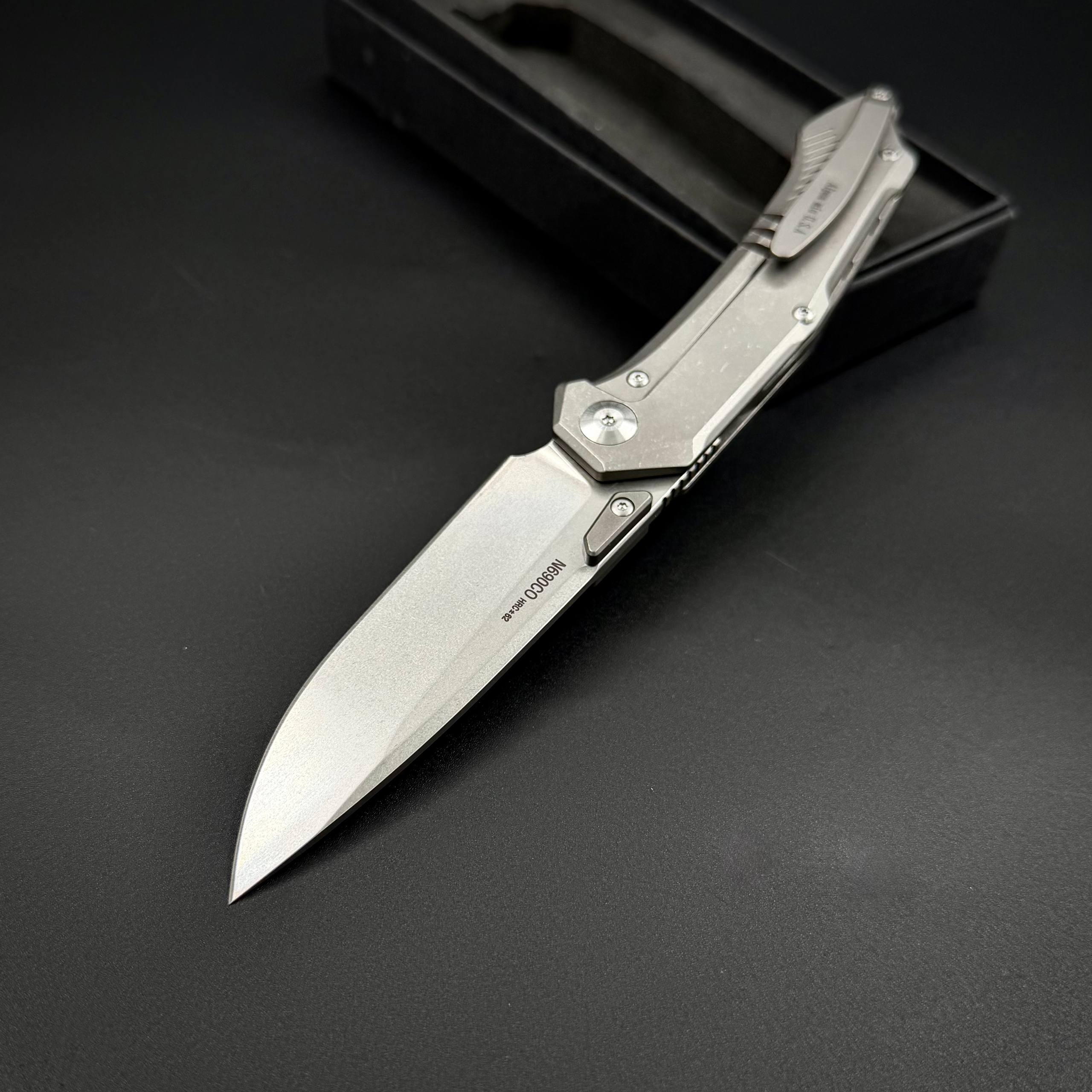Складной нож Vigil n690co Titanium Carbon Fiber T108 Red Alpha Miu