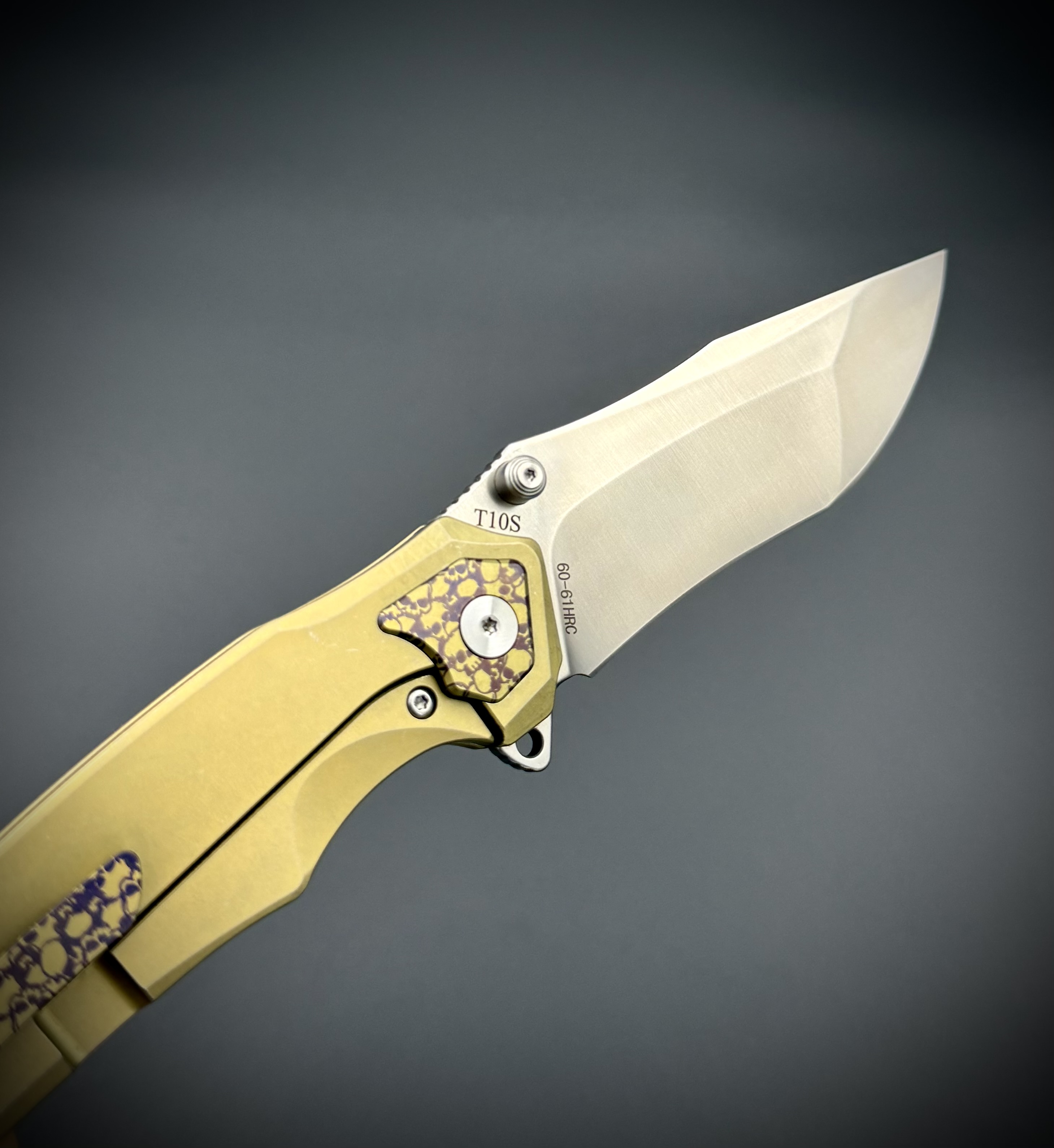 Складной нож Night Ghost Gold Alpha Miu
