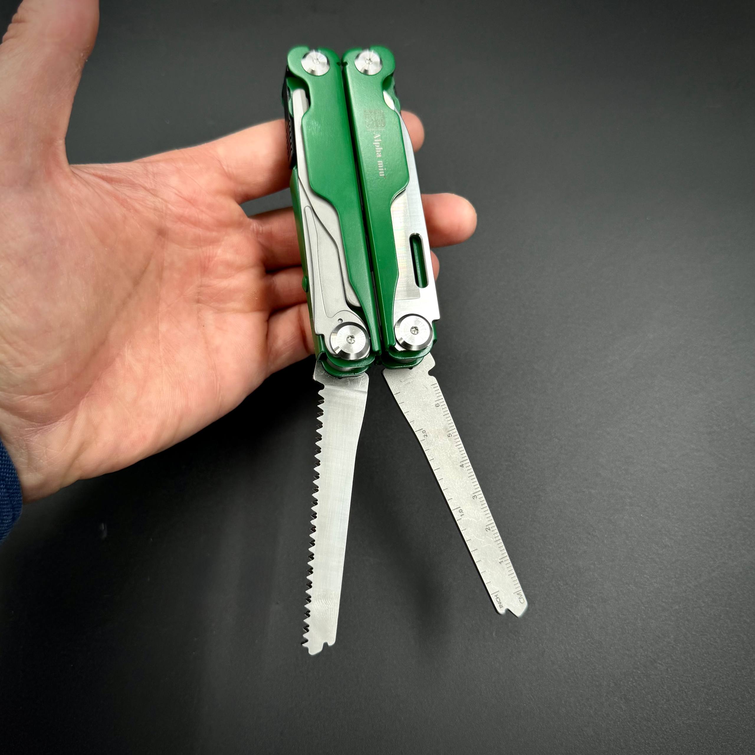 Мультитул SQ08 Greenfield Alpha Miu