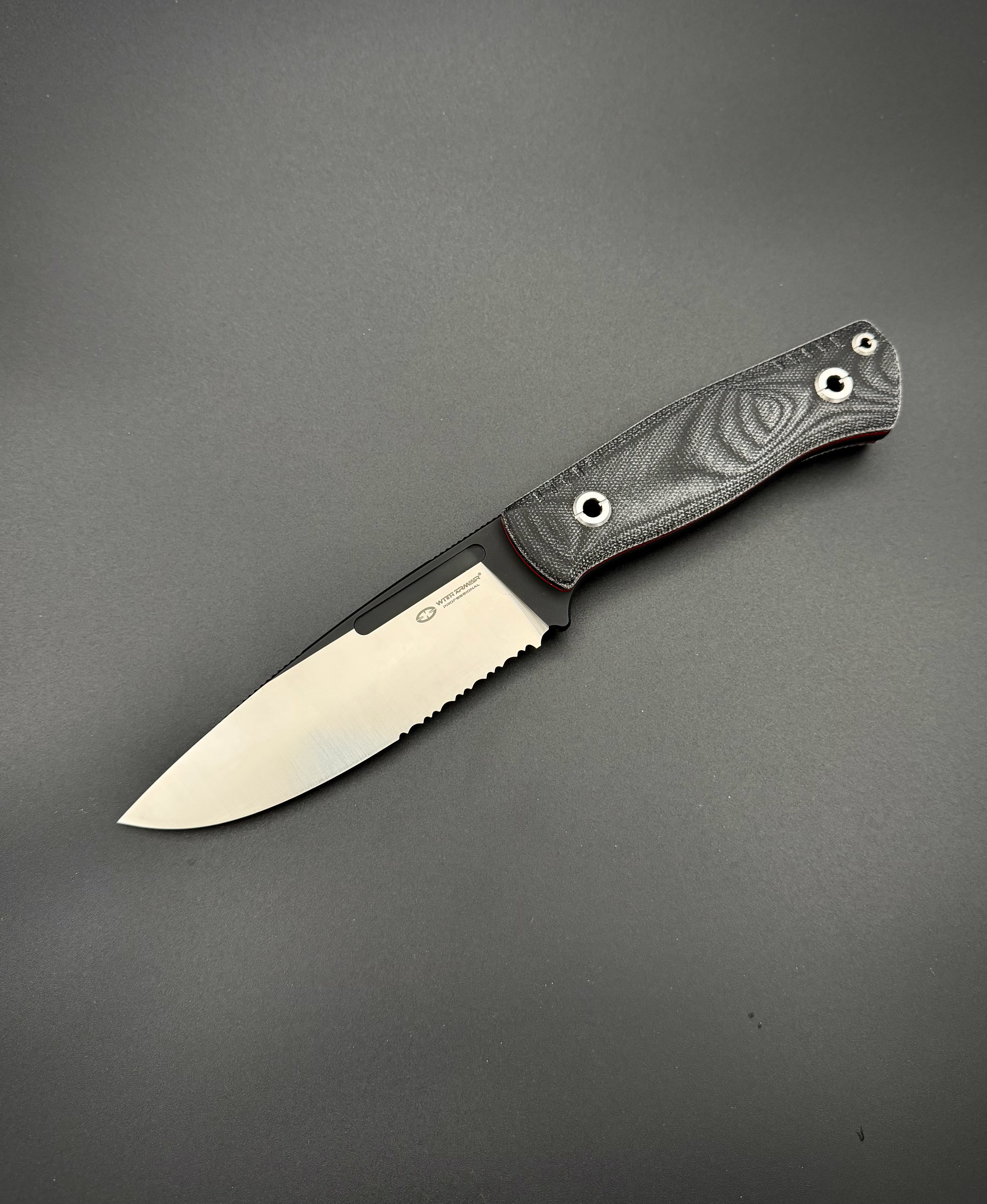 Нож выживания WithArmour Mercenary Serrated BK