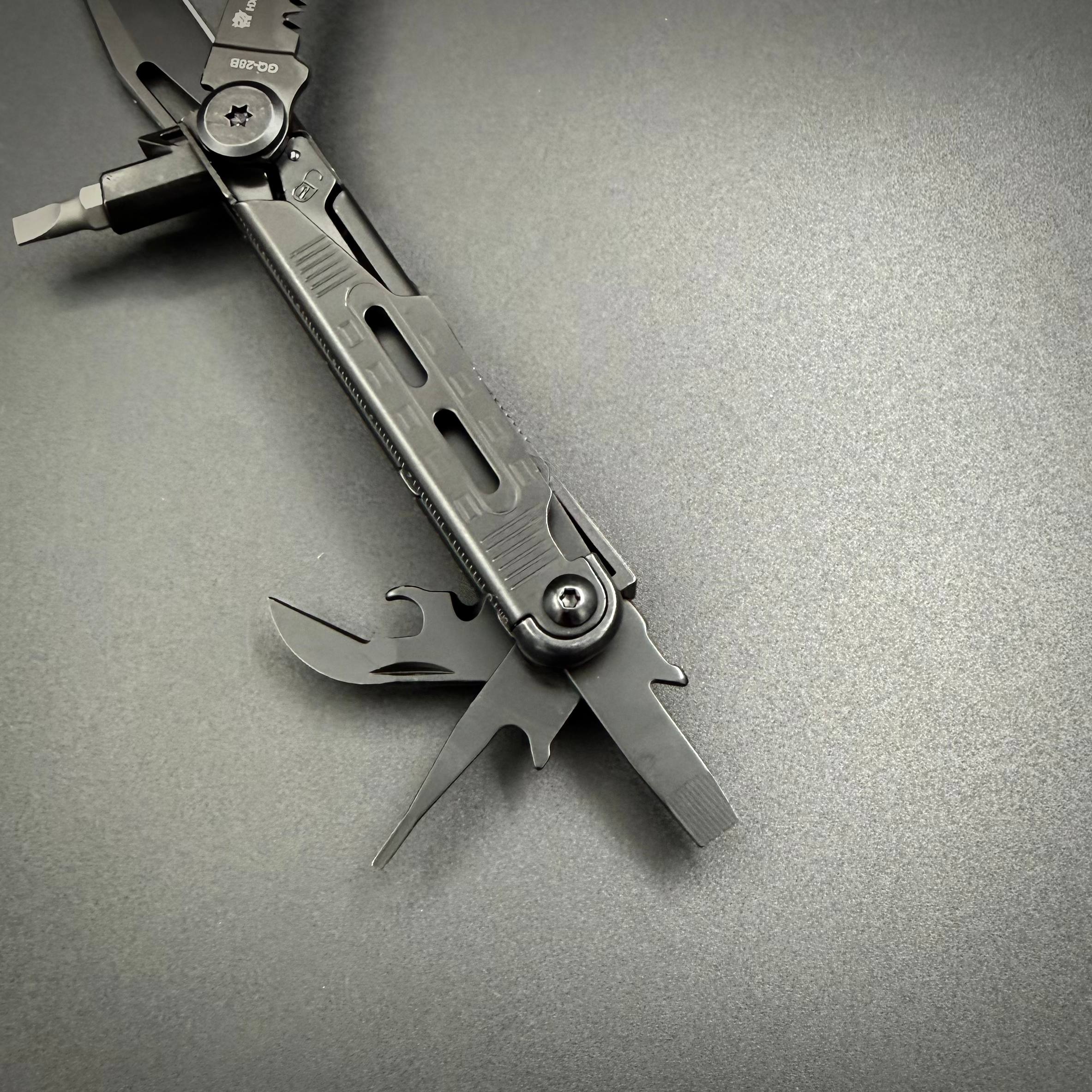 Мультитул Iron Wolf GQ-28B HX OUTDOORS