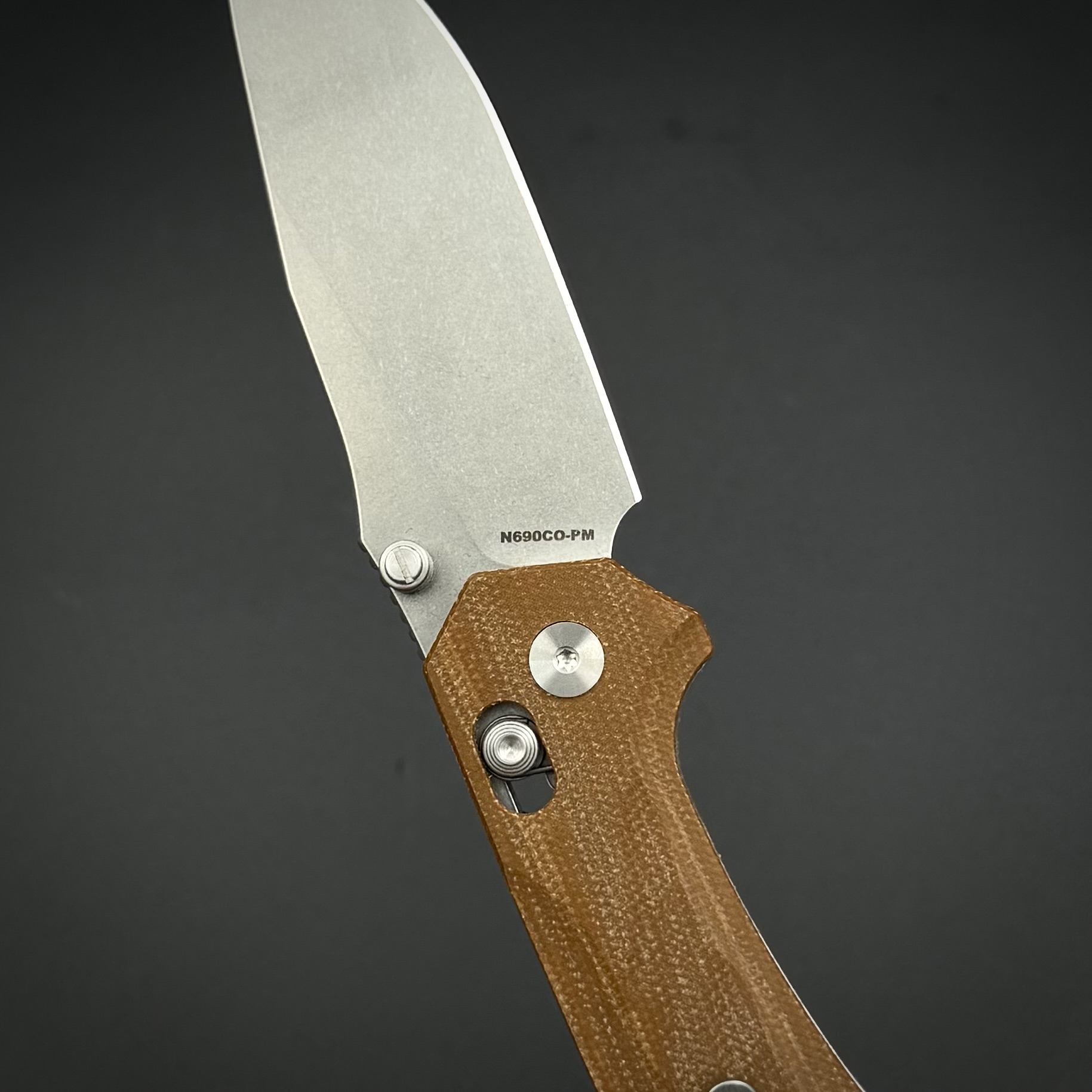 Складной нож Avionyx-C1 n690co G10 Cocoa Alpha Miu