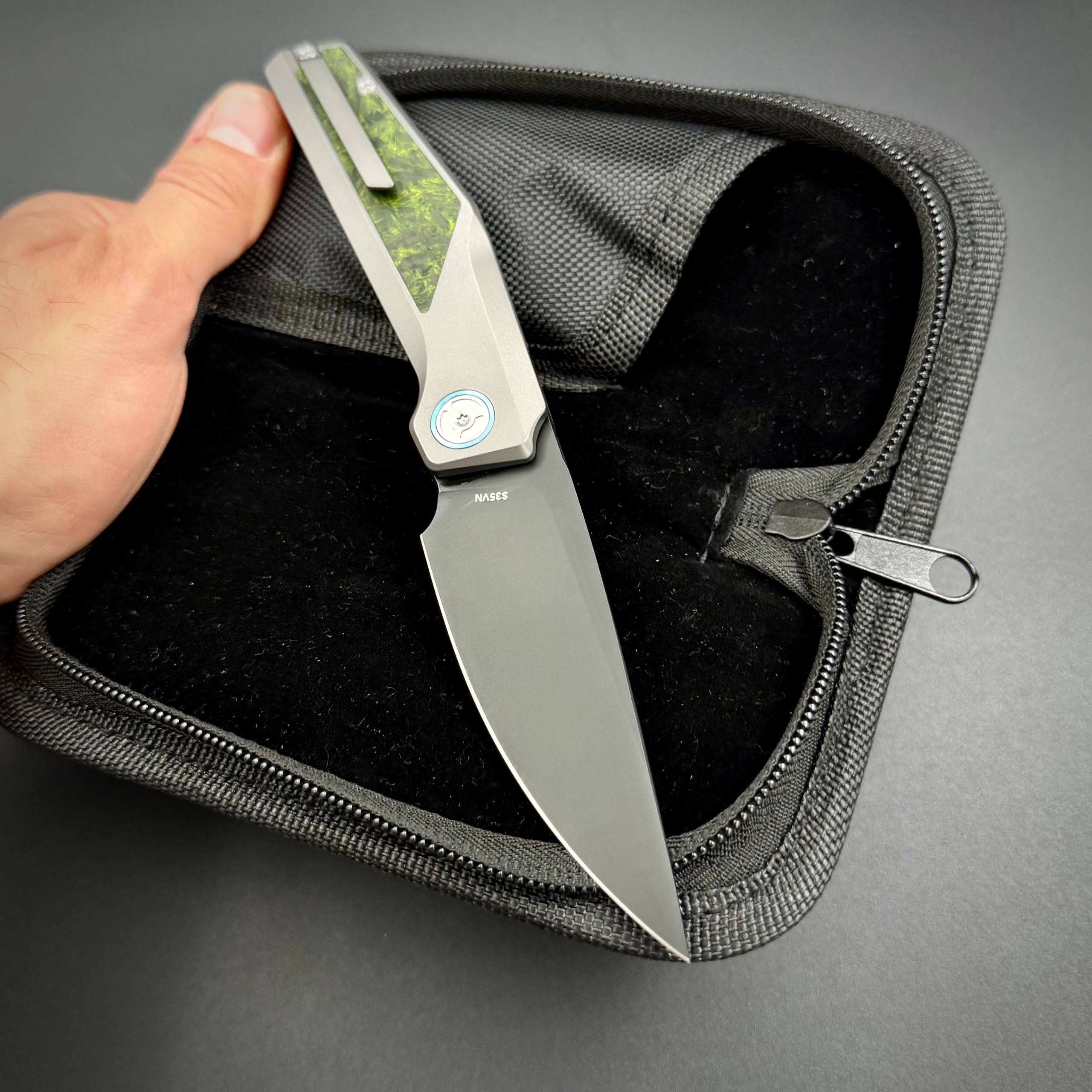 Kniclad Eclat CPM S35VN Green Carbon Fiber DLC