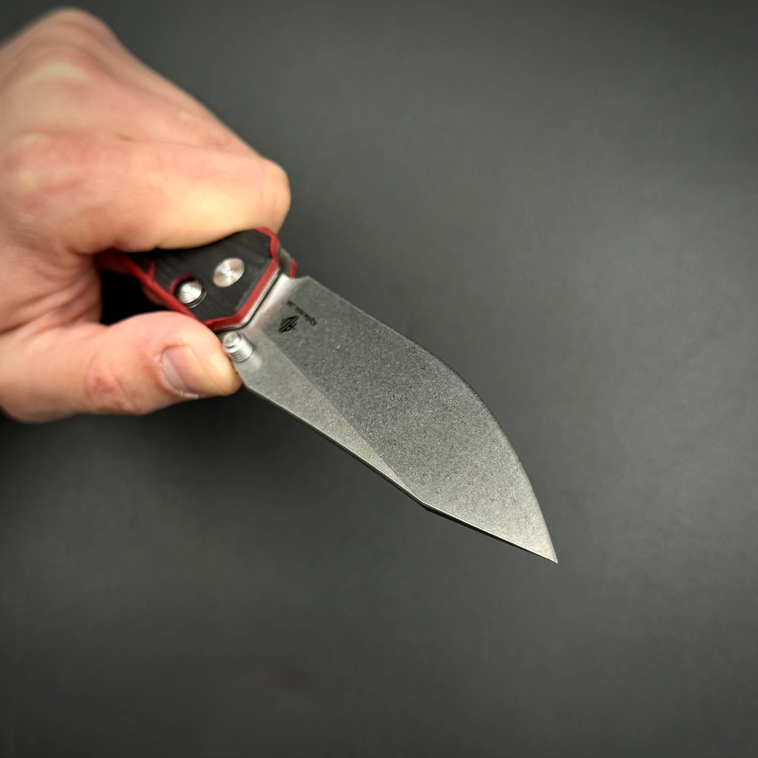 Складной нож Avionyx-C n690co G10 Black Red Alpha Miu