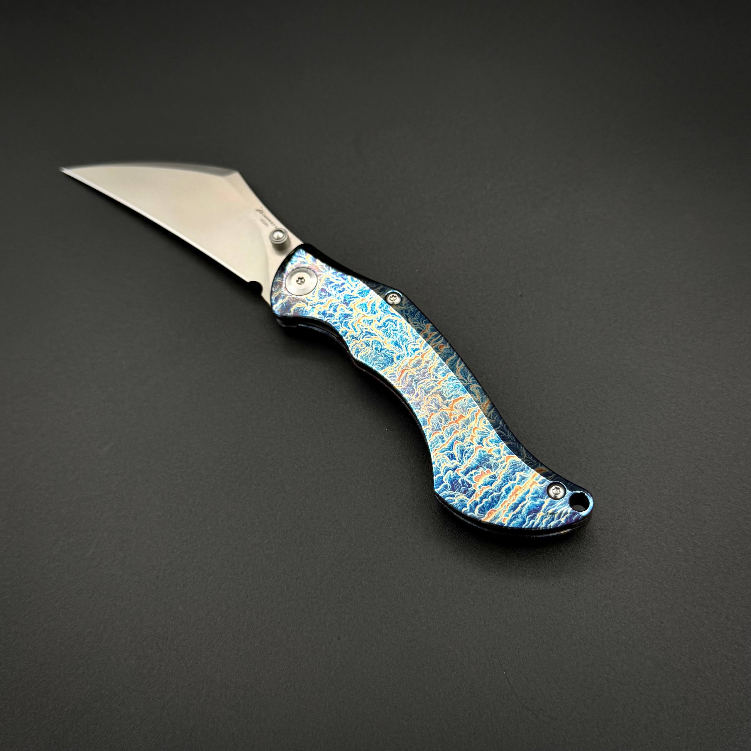 Складной нож Bat Wing Electric Blue Pioneer EDC
