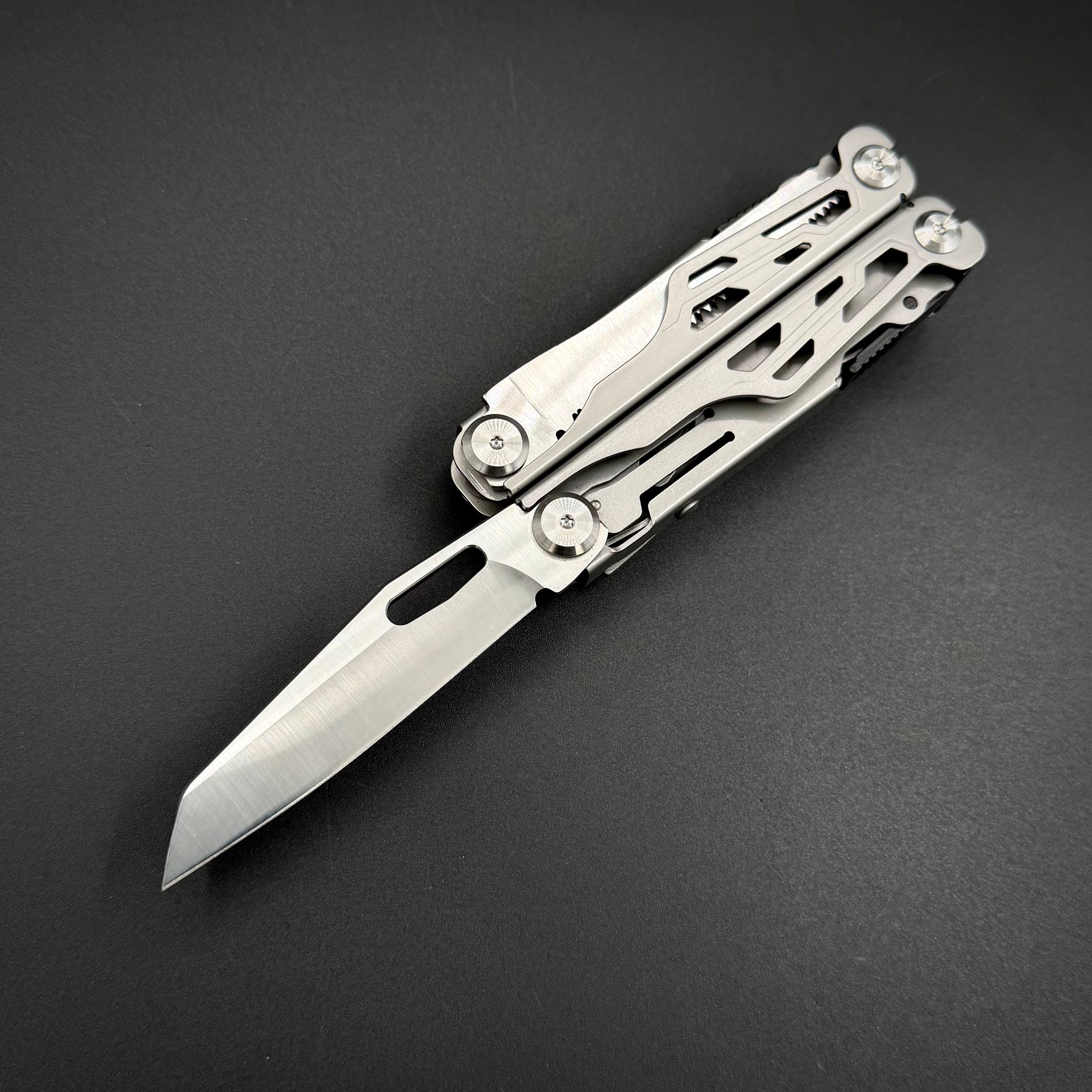Мультитул SNQ-02 Silver Alpha Miu