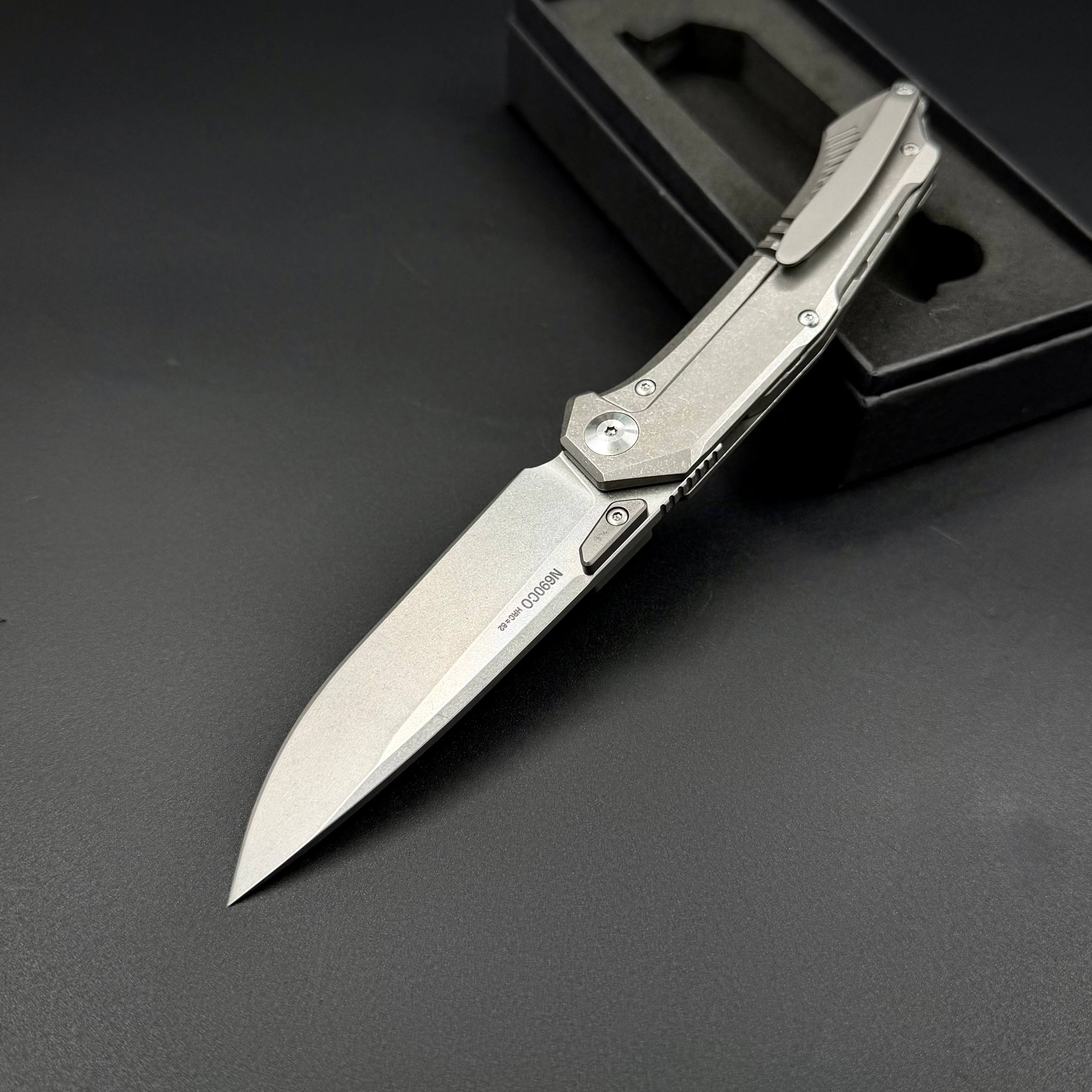 Складной нож Vigil n690co Titanium Carbon Fiber T106 Green Alpha Miu